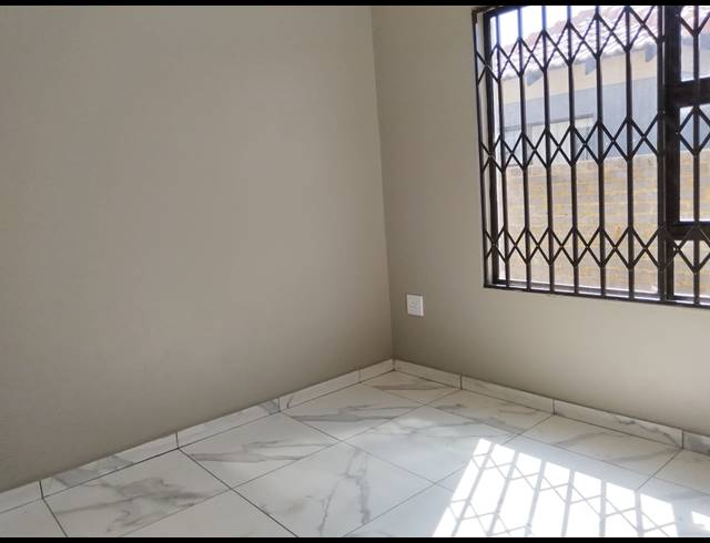 3 BEDROOM HOUSE FOR SALE IN VANDERBIJLPARK CE 3